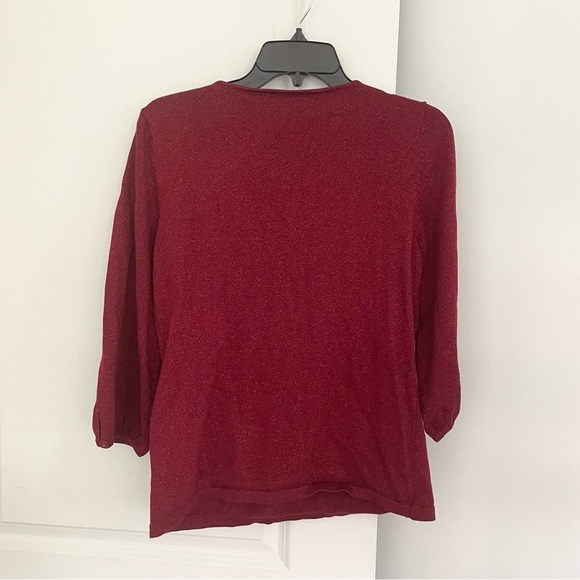 Ralsey Red Sparkly Metallic 3/4 Bell Sleeve V-Neck Keyhole - Picture 8 of 10